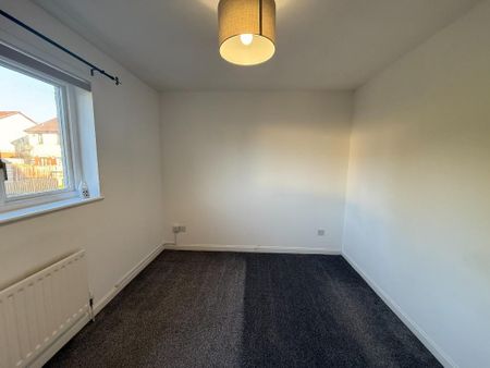 2 bedroom semi-detached house to rent - Photo 5