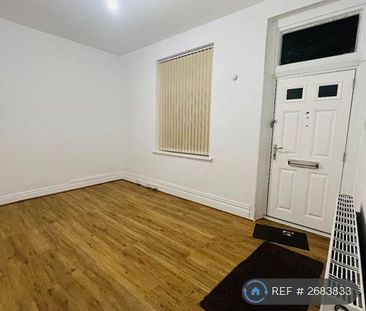 4 bedroom terraced house to rent - Photo 1