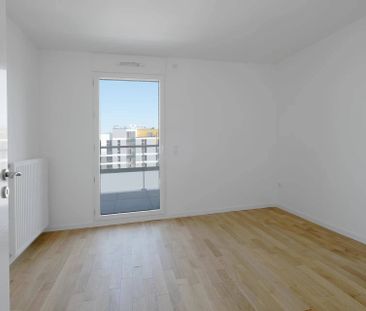Rental Apartment Rueil-Malmaison Mont-Valérien - Photo 2
