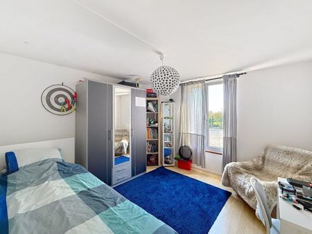 Appartement de 4.5 pièces au rez-de-chaussée - Photo 3