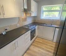 1 bedroom in a house share to rent - Photo 6