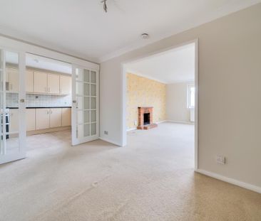 3 bedroom detached bungalow to rent - Photo 3