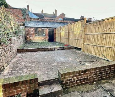 2 bedroom terraced house to rent - Photo 5