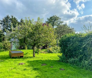 Rarität für echte Naturliebhaber: Einfamilienhaus mit schönem Gartengrundstück und Dachterrasse - Photo 1