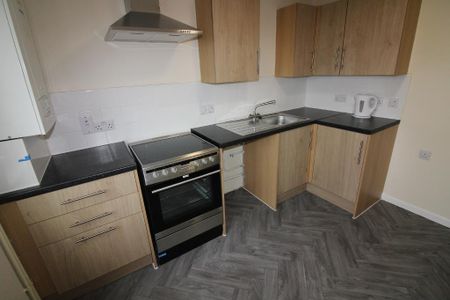 2 bedroom maisonette to rent - Photo 3