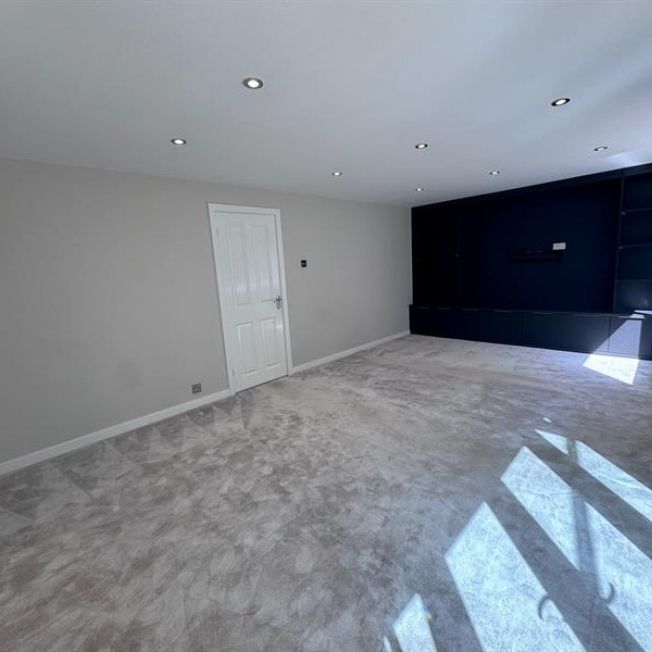 4 Bedroom Detached To Let - Photo 1