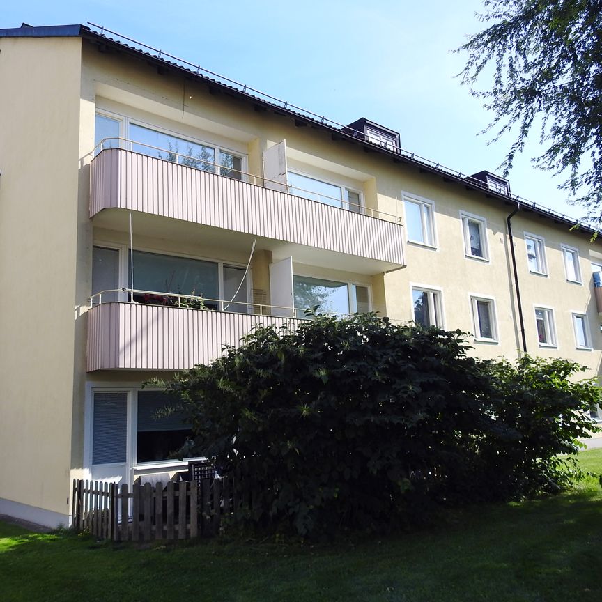 Pionjärgatan 8 - Foto 1