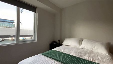 Apartment 44, The Dock Mill, Grand Mill Quay, Barrow Street, Dublin 4, Grand Canal Dk, Dublin 4, D04 V220, D04 V220 - Photo 2