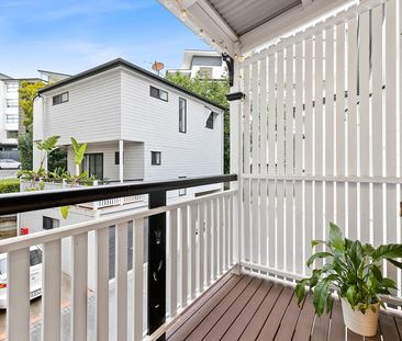 Kedron Brook on your doorstep! - Photo 2