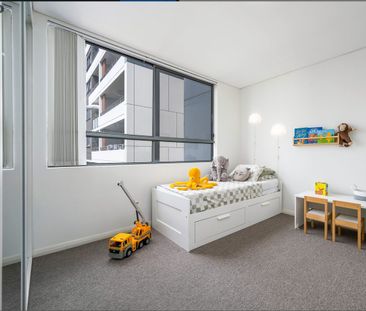 Park Views, Perfect Location - Photo 6