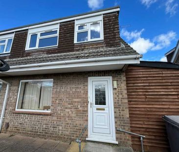 3 Bed house close to Castlepoint - Photo 1