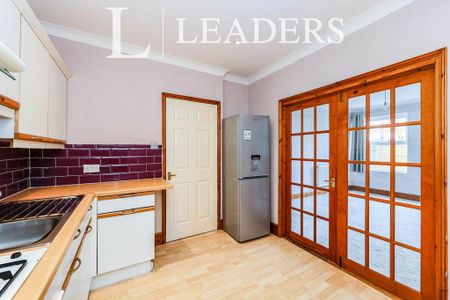 3 bedroom house to rent - Photo 4