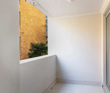 Studio With Balcony In The Heart Of Manly - Photo 5