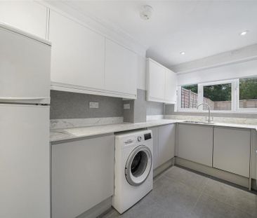 3 bedroom terraced house to rent - Photo 6