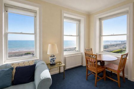 3 bedroom flat to rent - Photo 5