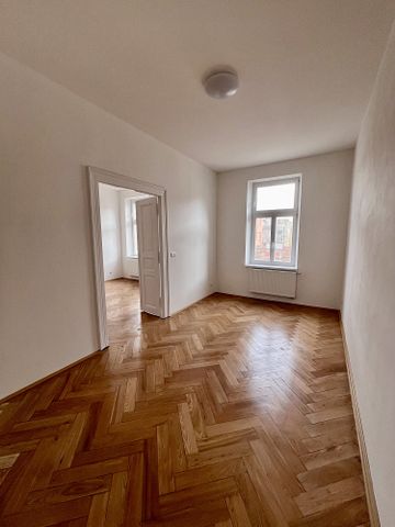 Pronájem bytu 2+1 64 m² - Fotografie 3