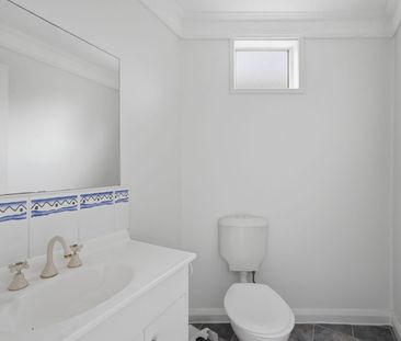 Spacious Family Home Versatile Living and Outdoor Appeal - Photo 6