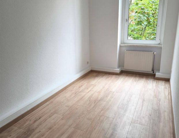 TOP SINGLEWOHNUNG! 2-Zimmer Wohnung mit Balkon, Bad m. Fenster u. Wanne - Foto 1