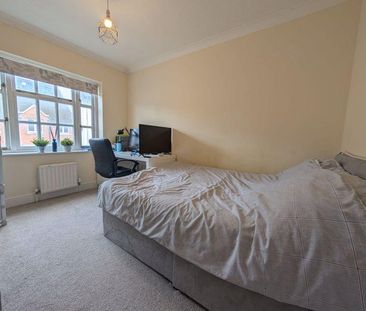 6 bedroom terraced house to rent - Photo 2