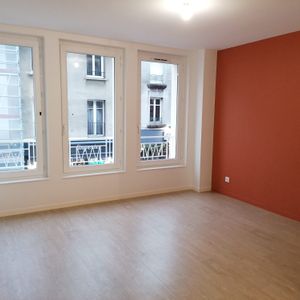 Location Appartement 1 pièce 34m² COUTANCES 50200 - Photo 3
