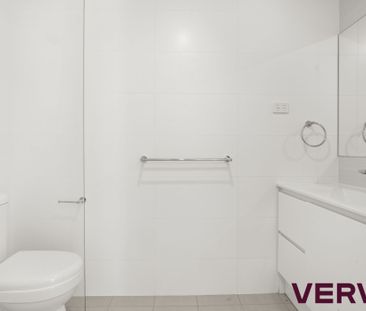 FABULOUS TWO-BEDROOM APARTMENT - Photo 5