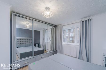 Village Court, Whitworth, Rochdale - Photo 3