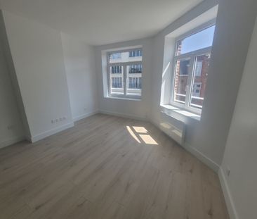 Location Appartement 2 pièces 40m² LILLE 59000 - Photo 5
