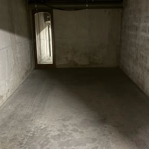 Garage à louer Proche centre de Cannes - Photo 2