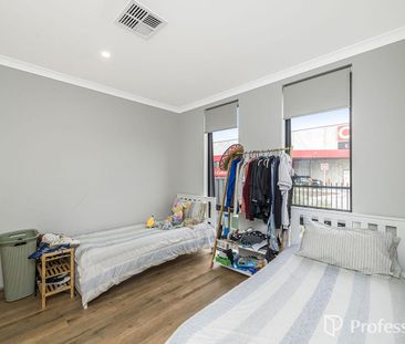 Stylish Near-New 4x2 in Prime Currambine Location - Photo 6