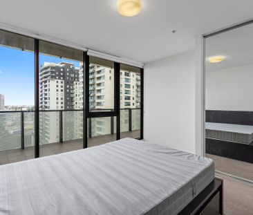 Light Filled Apartment In Tiara Complex - Photo 3