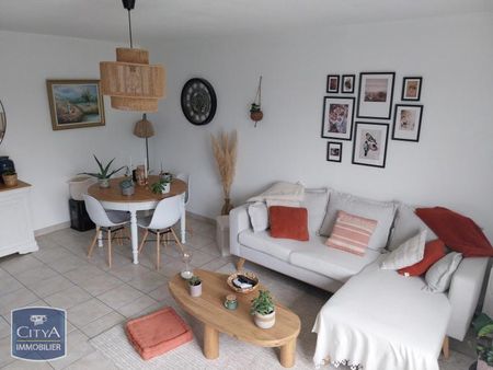 Location Appartement 2 pièces 48m² HENIN BEAUMONT 62110 - Photo 2