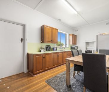 The Perfect Blend of Style and Convenience - Photo 6