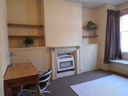 Studio Flat, Chanctonbury Road, BN3 - Photo 4