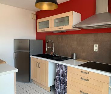 Location Appartement 2 pièces 53m² LYON 4ème - Photo 3