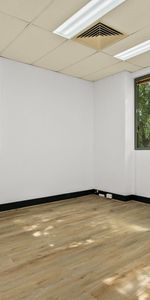 Updated 3 Bedroom Apartment - Photo 4