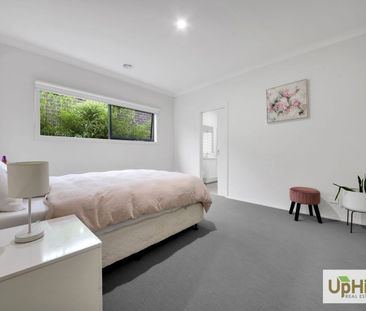 Stylish & Spacious Family Home for Rent in Clyde - Photo 4