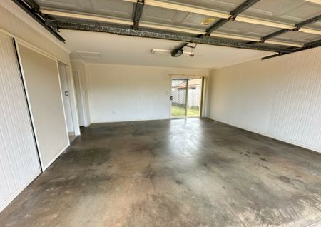 PRIVATE COASTAL 4 BEDROOM HOME - Photo 3