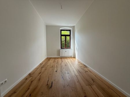 Familien aufgepasst - 4-Raumwohnung mit eigenem Gartenanteil - Photo 2