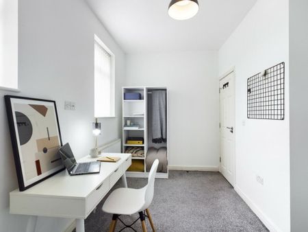 2 bedroom flat to rent - Photo 3