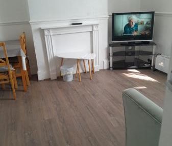 1 bedroom Flat To Let - Photo 4