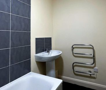 2 bedroom apartment to rent - Photo 6