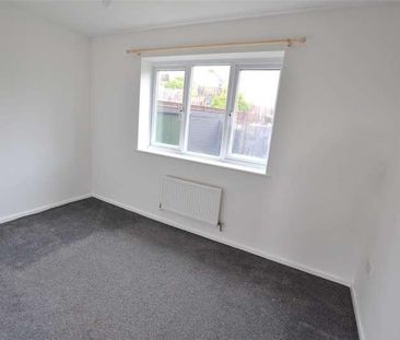 Fennells View, Stroud, Gloucestershire, GL5 - Photo 2