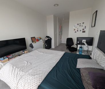 Room in a Shared Flat, Oakland's Rise, NW10 - Photo 6