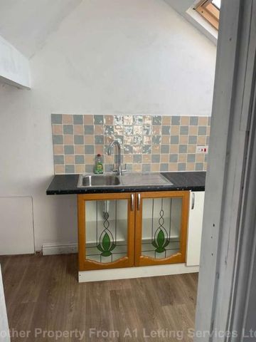 Sherbourne Road, Birmingham, B27 - Photo 3
