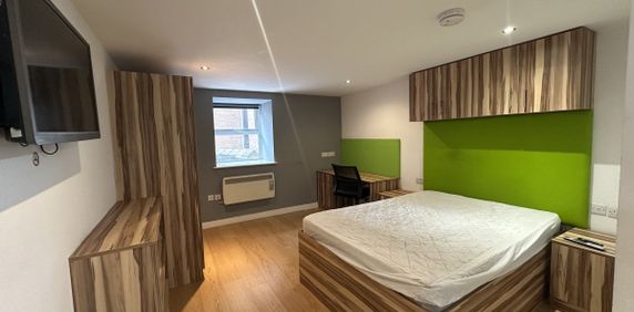 30 Kirkgate - Photo 2