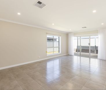 For Rent: Modern Living in a Sought-After Mildura Location - Availa... - Photo 1