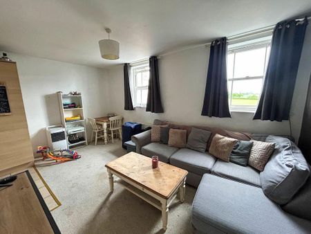 2 bedroom apartment to rent - Photo 2