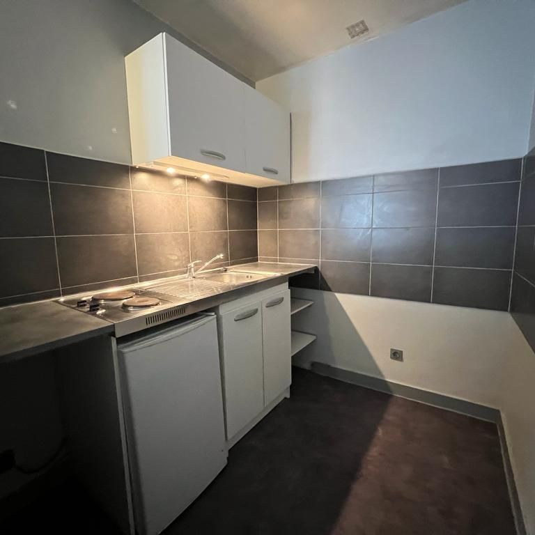 Location Appartement 2 pièces 33m² LA ROCHELLE 17000 - Photo 1