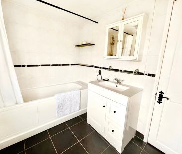 2 bedroom semi-detached house to rent - Photo 5