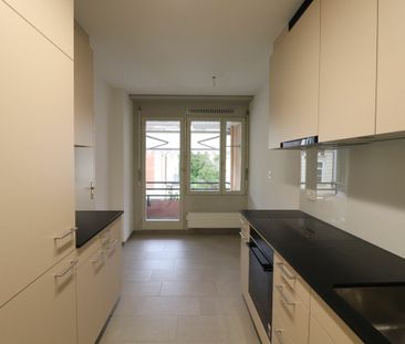 Erstvermietung nach Teilsanierung - schöne 3 1/2-Zimmerwohnung in B... - Photo 6